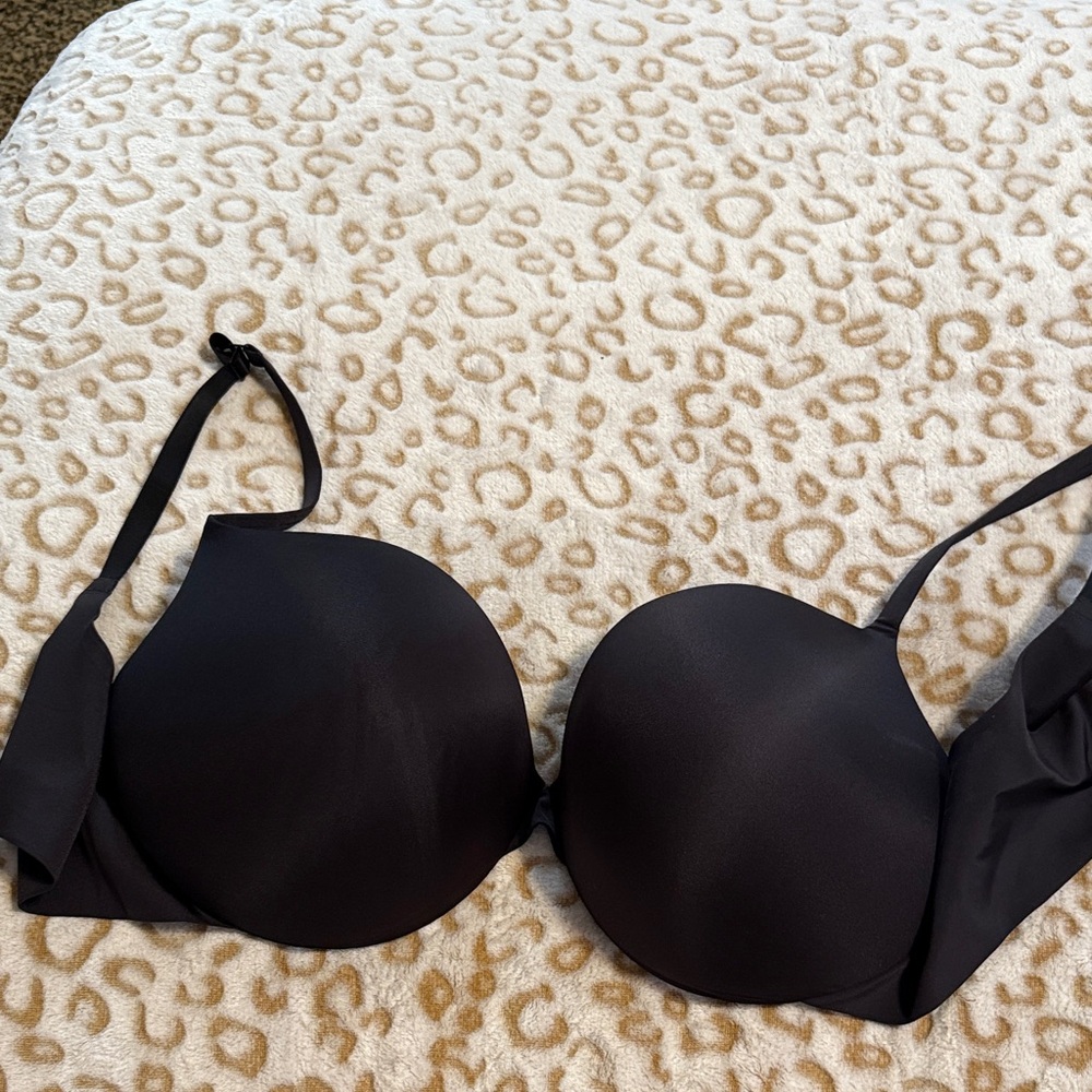 SKIMS Classic Black Bra